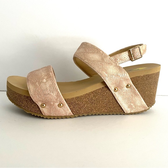 SummerLove Shimmery Rose Comfortable Slingback Wedge Sandals by Volatile, size 9 - Picture 8 of 17